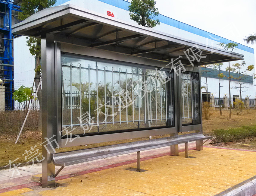 惠州第六批不銹鋼候車亭現(xiàn)場實(shí)景圖
